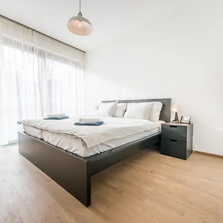 Mozart Central Apartments With Garage Prague Exterior photo